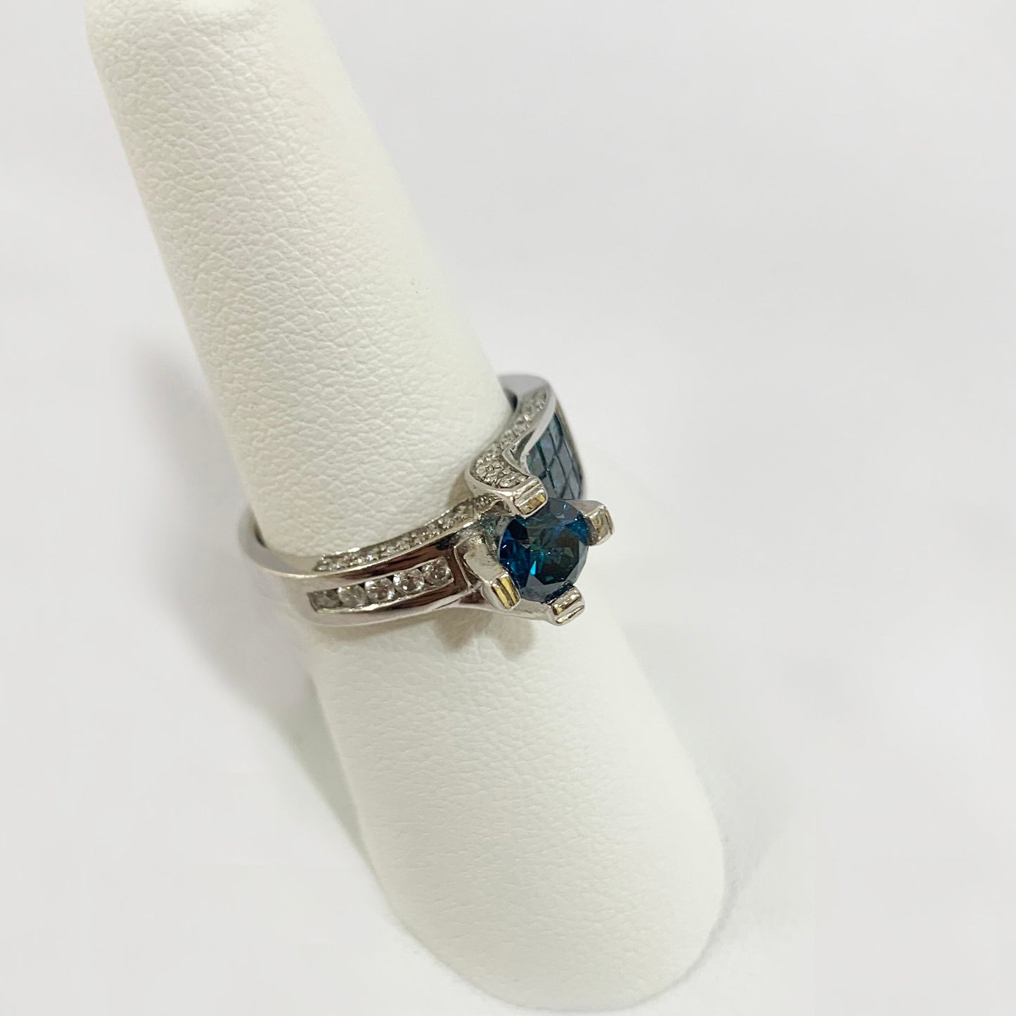14k White Gold Blue Diamond Ring
