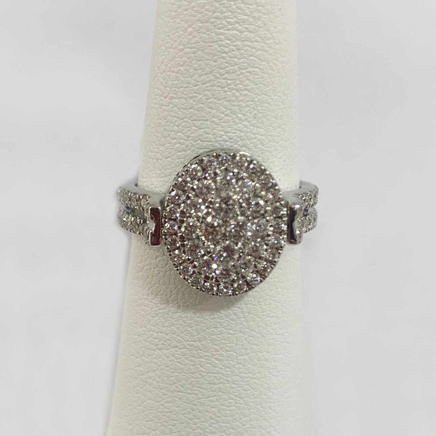 14k White Gold Blue/White Diamond Flip Ring