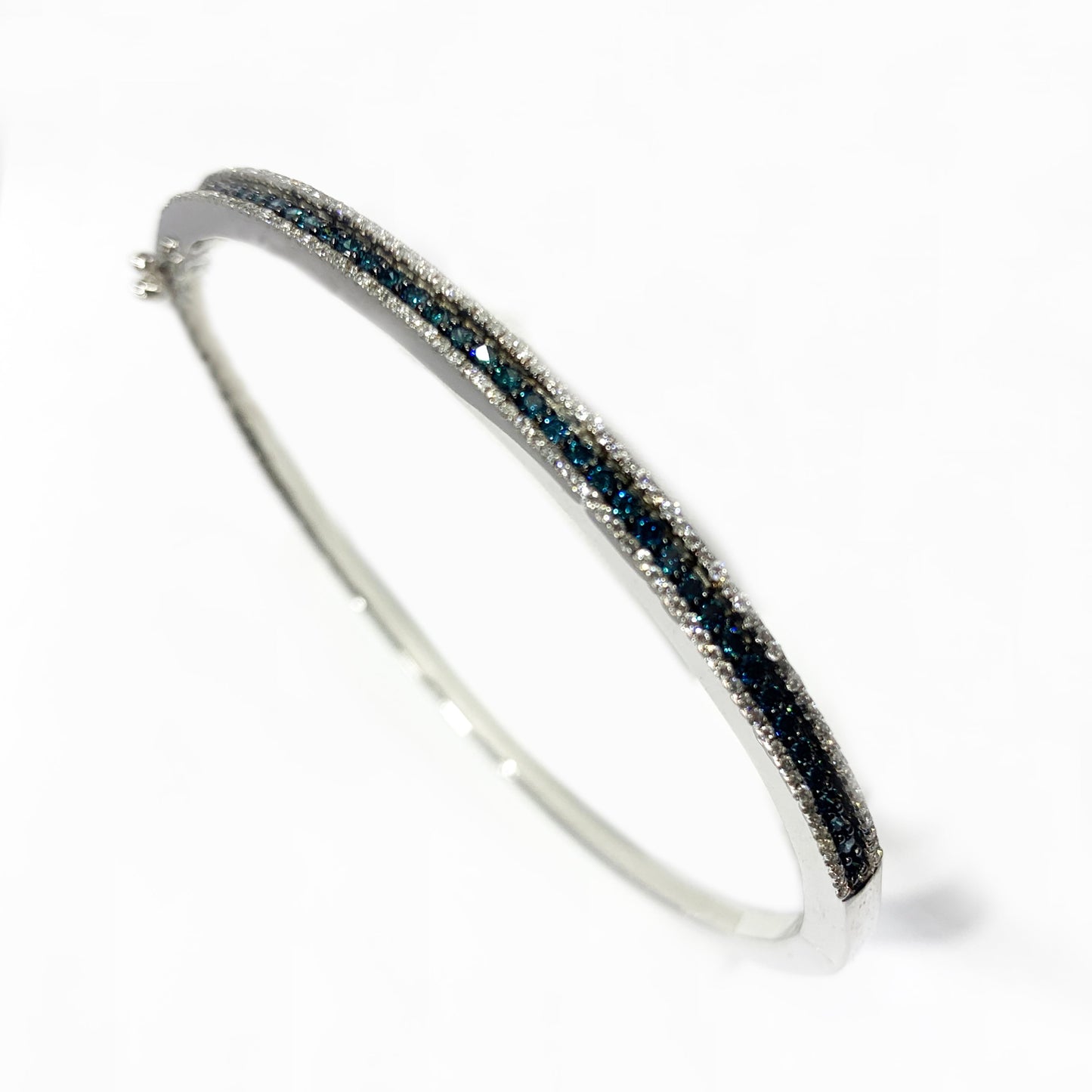 14k White Gold Blue Diamond Bangle