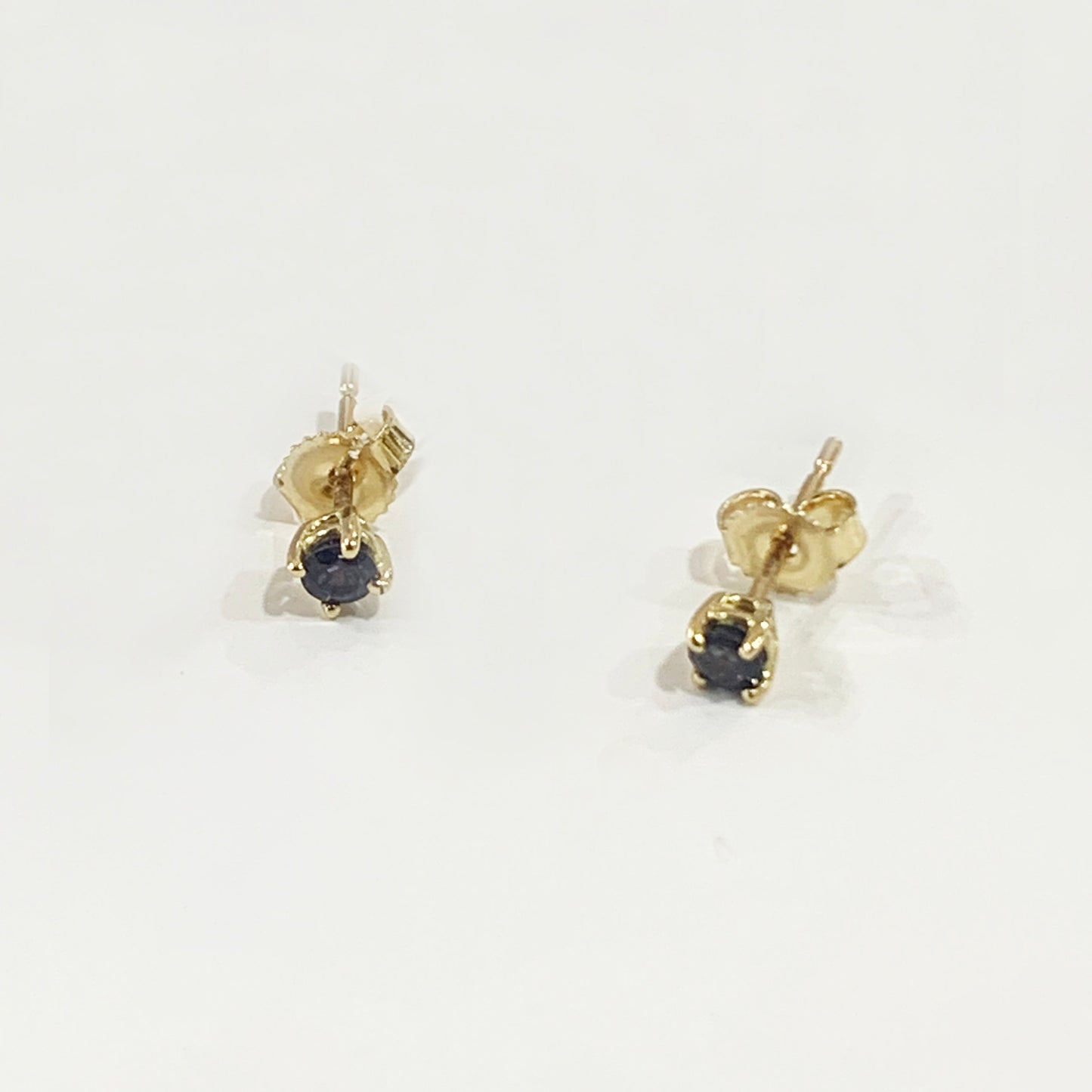 14k Yellow Gold Alexandrite Earrings