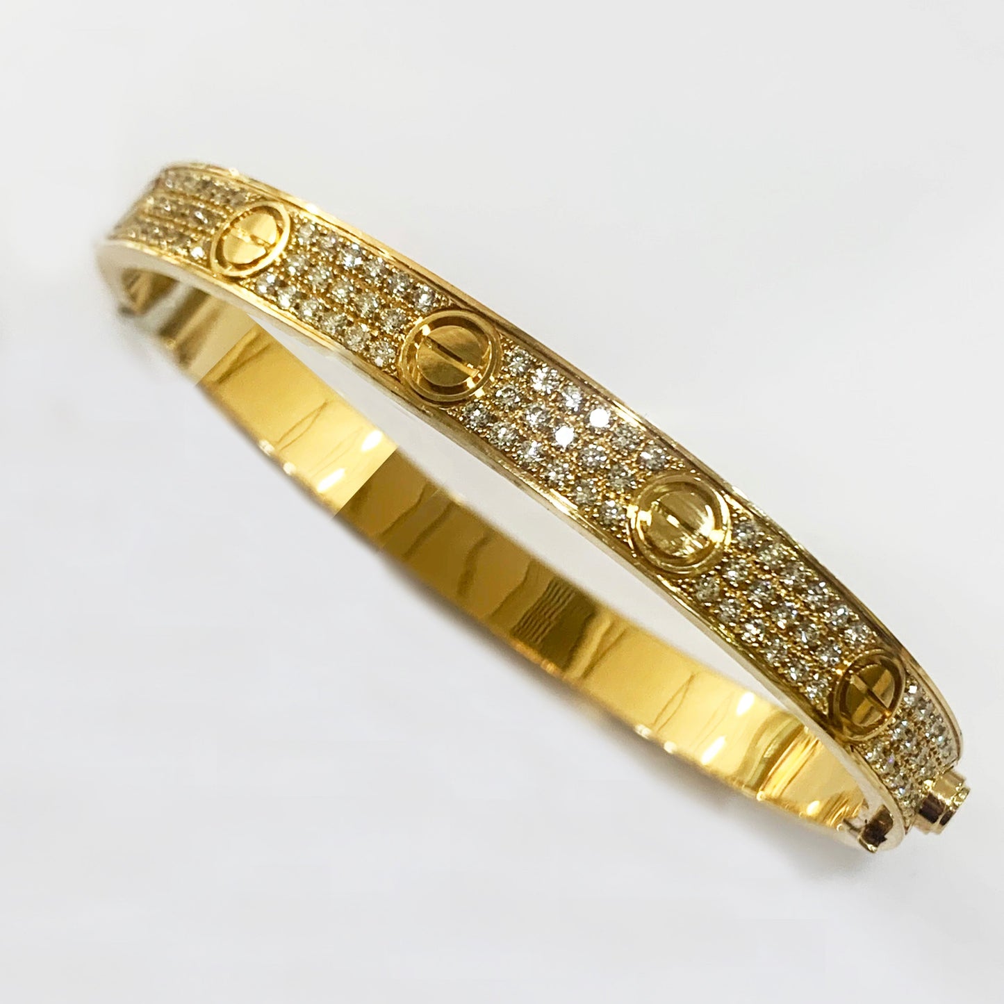 18k Yellow Gold Diamond Bangle