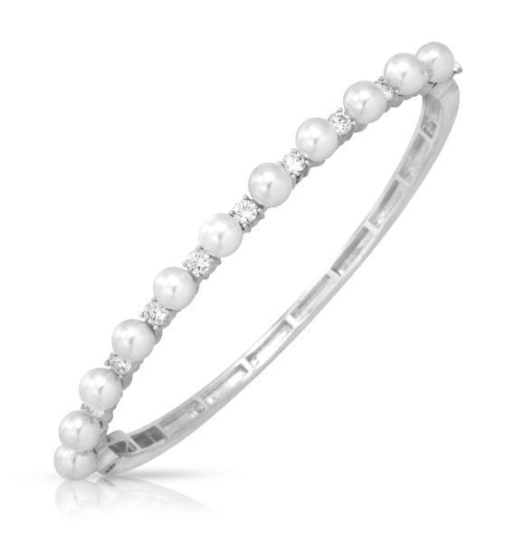 Selena Bangle