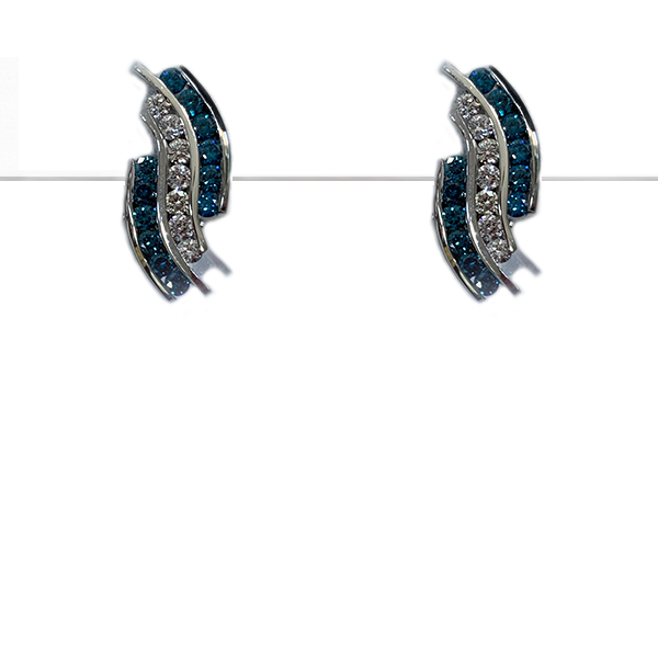 14k White Gold Blue Diamond Earring