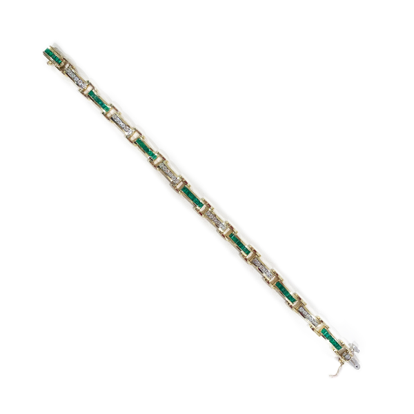 14k Yellow Gold Emerald Bracelet