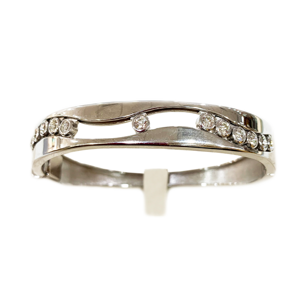 14k White Gold Diamond Bangle