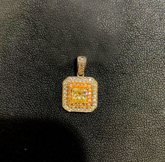 14ktt Yellow Diamond Pendant