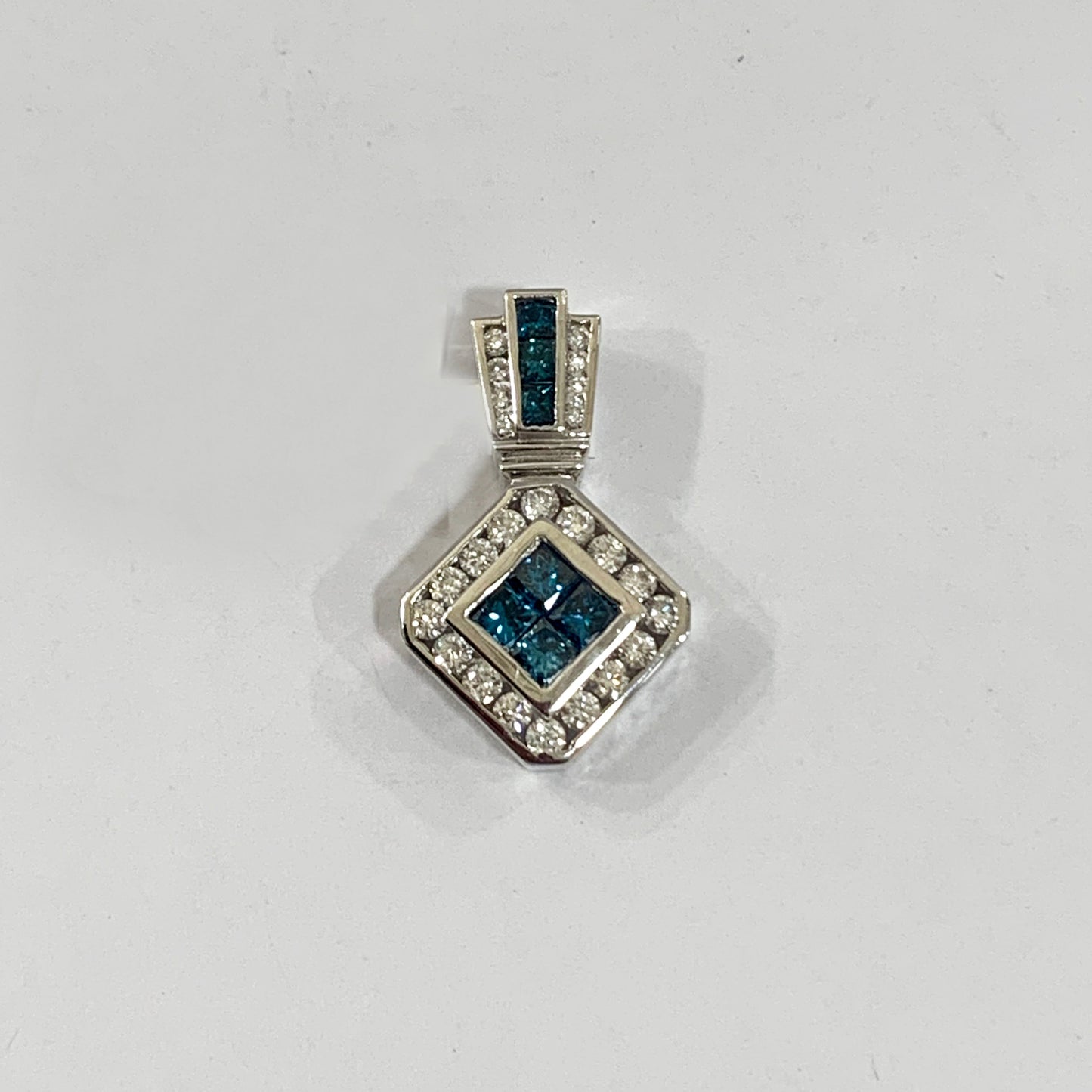 14k White Gold Blue Diamond Pendant