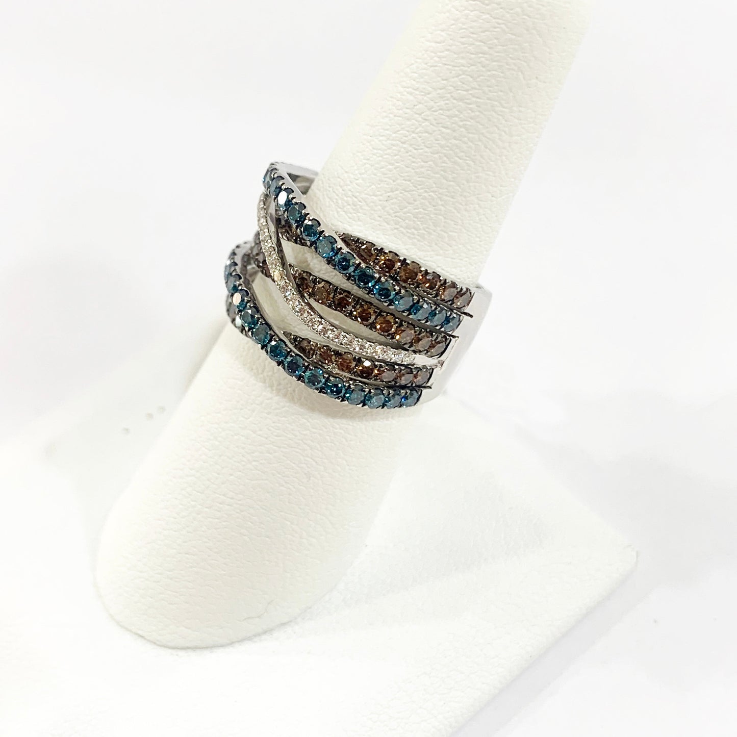 14k White Gold Brown/White/Blue Diamond Ring