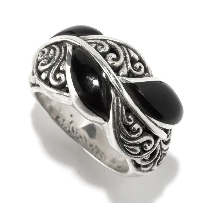 Cascada Leaf Ring- Black Shell