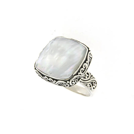 Wander Ring- Mother Of Pearl